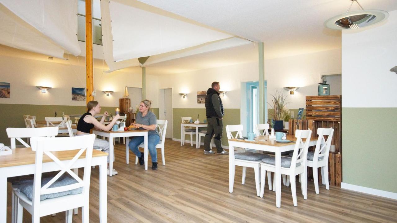F-1010 Strandhaus Moenchgut Bed&Breakfast Dz 27 Terrasse, Strandnah, Inkl Fruehstueck Lobbe Exterior photo